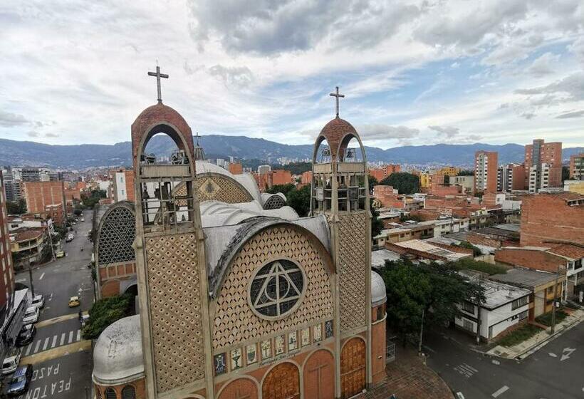 キングサイズベッドのデラックススイート, Origen Local Suites