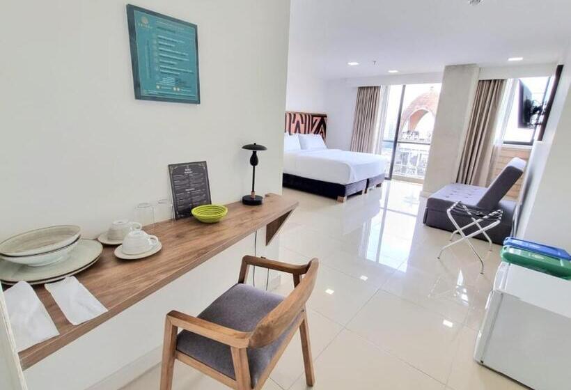 スタンダードスタジオ, Origen Local Suites