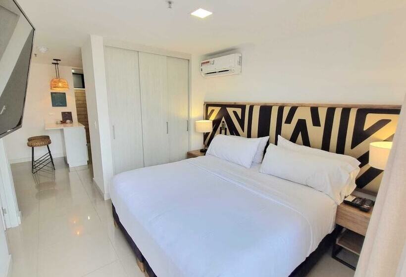 スタンダードスタジオ, Origen Local Suites