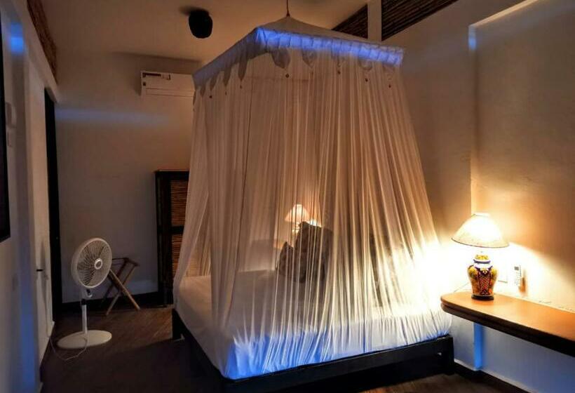 オーシャンビュースイート, Posada Buda Tortuga