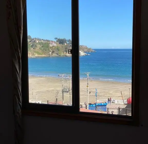 オーシャンビュースイート, Hostal Agustín Ii