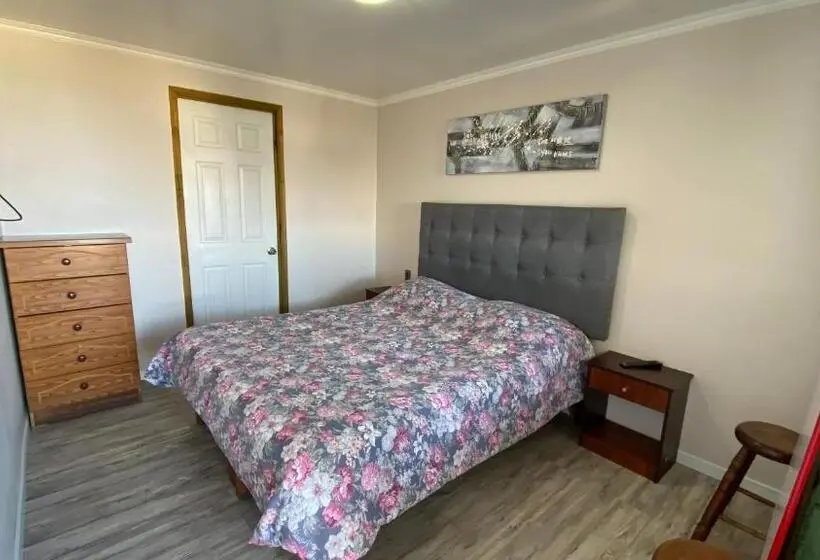 オーシャンビュースイート, Hostal Agustín Ii