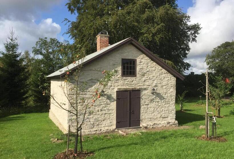 חדר משפחתי נוף לגינה, Stenbrottets Smedja