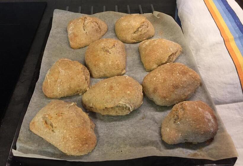 חדר משפחתי נוף לגינה, Stenbrottets Smedja