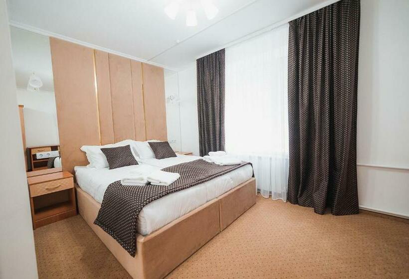 اتاق استاندارد, кұрмет