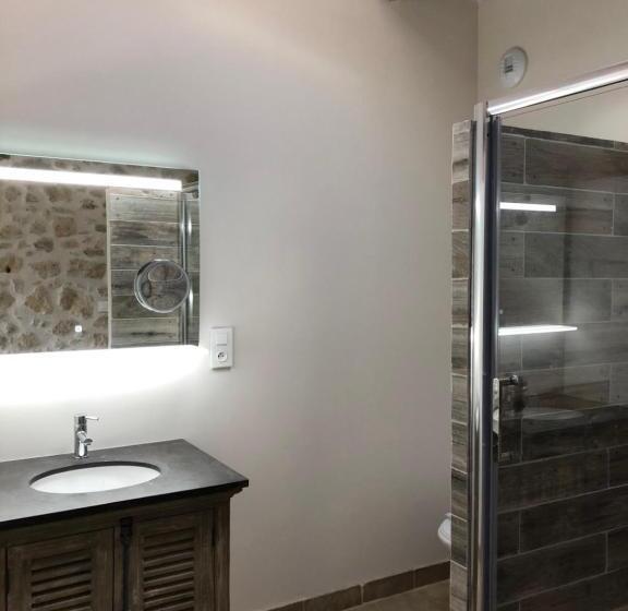 חדר סטנדרט נוף לבריכה, La Petite Plaine