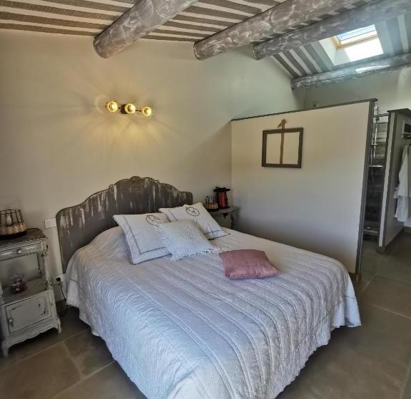 חדר סטנדרט נוף לבריכה, La Petite Plaine