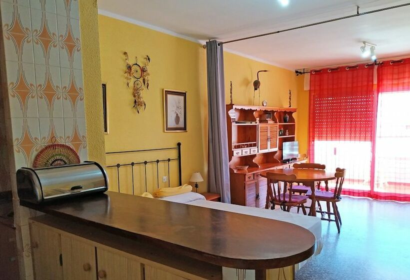 Escritório Estándar, Apartamentos Voramar 3000