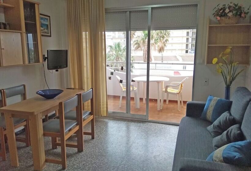スタンダードスタジオ, Apartamentos Voramar 3000