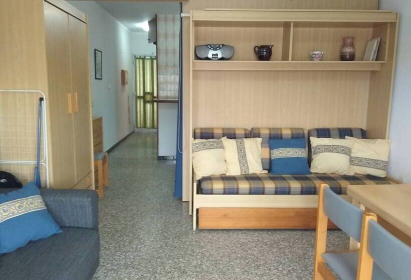 Escritório Estándar, Apartamentos Voramar 3000