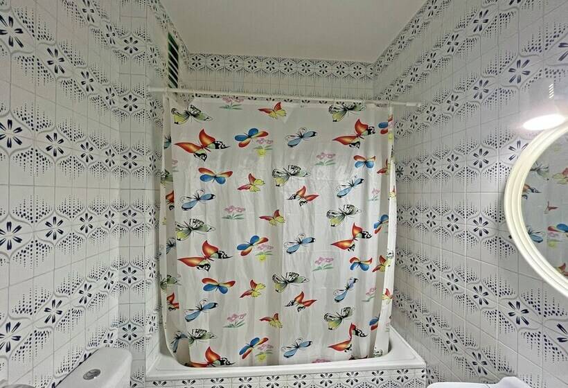 Escritório Estándar, Apartamentos Voramar 3000