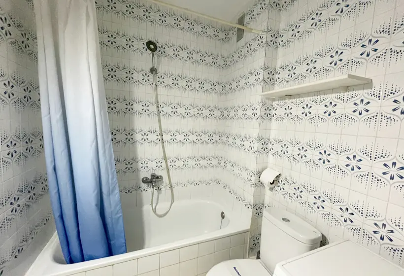 استودیوی استاندارد, Apartamentos Voramar 3000