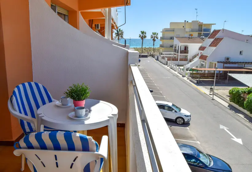 استودیوی استاندارد, Apartamentos Voramar 3000
