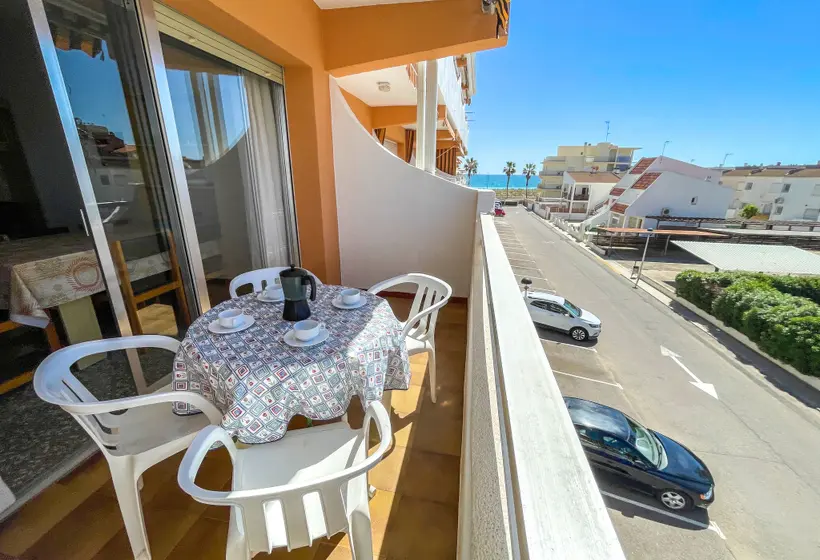 استودیوی استاندارد, Apartamentos Voramar 3000