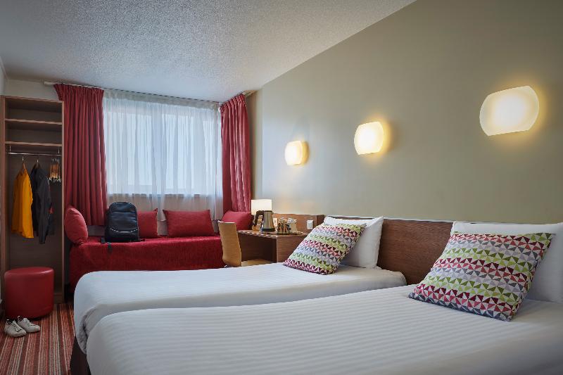 Standard Trippelrum, Campanile Paris Bercy Village