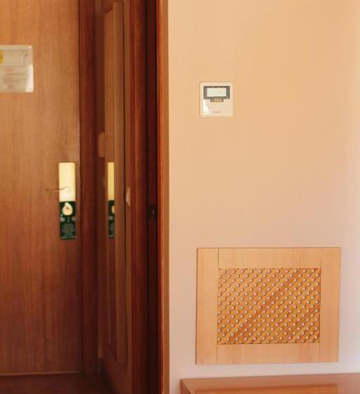 חדר סטנדרט, Can Salvador