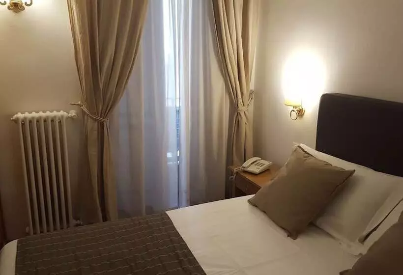 اتاق استاندارد چهار تخته, Del Real Orto Botanico