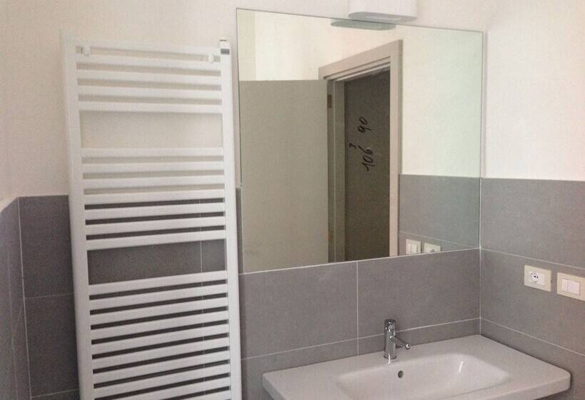 اتاق سوپریور, Del Real Orto Botanico