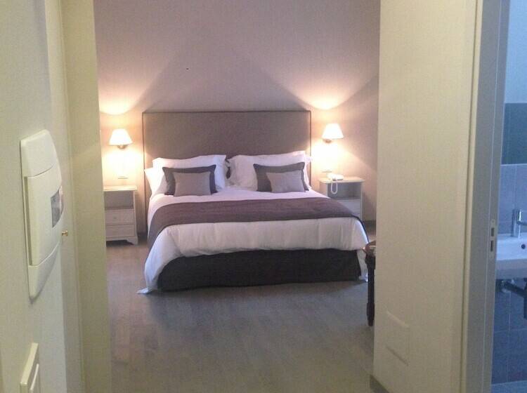 اتاق سوپریور, Del Real Orto Botanico