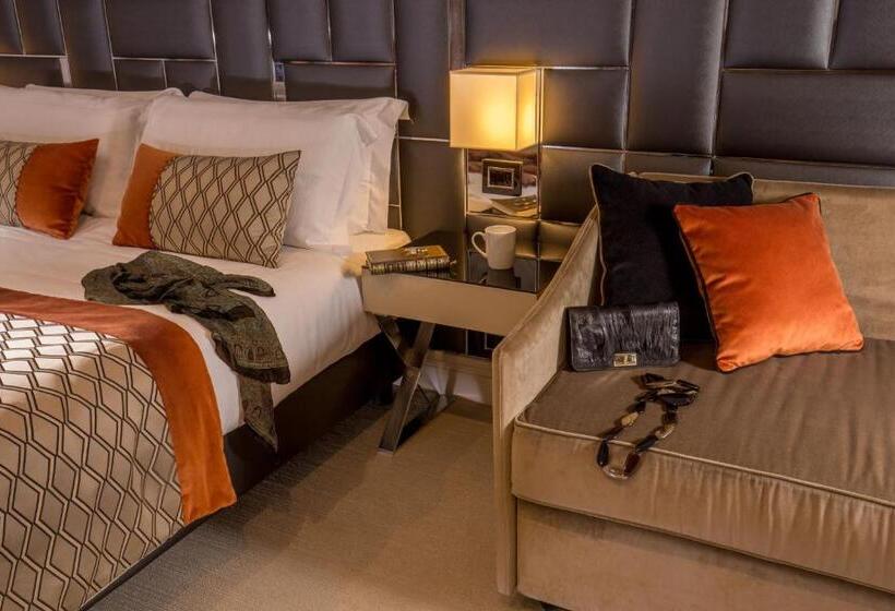 חדר דלוקס, Gioberti