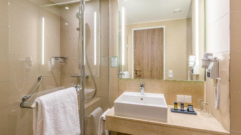 חדר סופריור, Gioberti