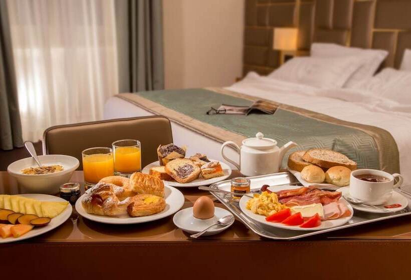 חדר קלאסי, Gioberti