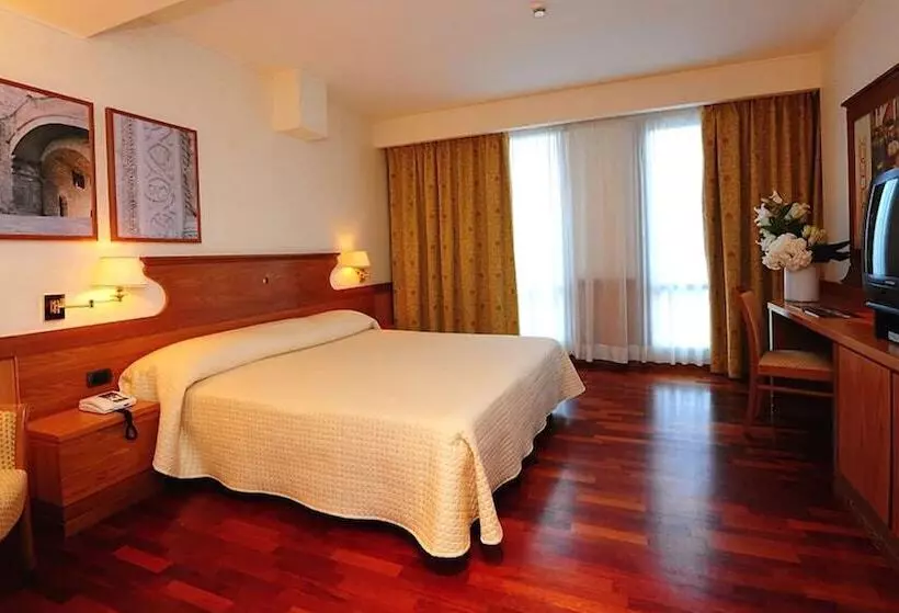 スーペリアールーム, Bv Grand Hotel Assisi