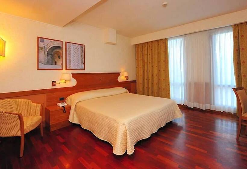 اتاق سوپریور سه تخته, Bv Grand Hotel Assisi