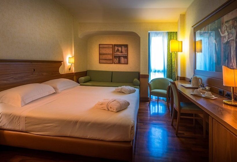 اتاق سوپریور سه تخته, Bv Grand Hotel Assisi