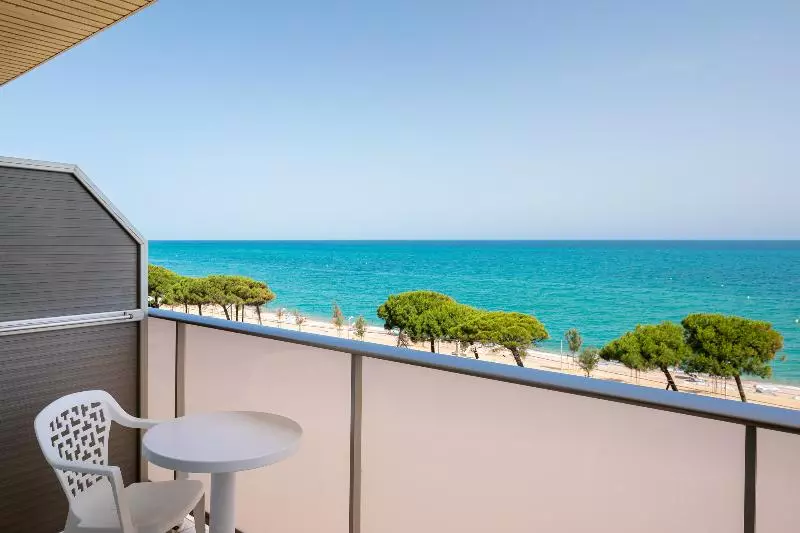 اتاق استاندارد با چشم‌انداز دریا, htop Pineda Palace & Spa 4* Sup - Adults Only