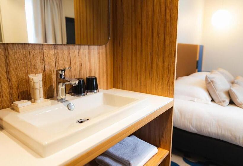 غرفة برستيج, Le Bugatti