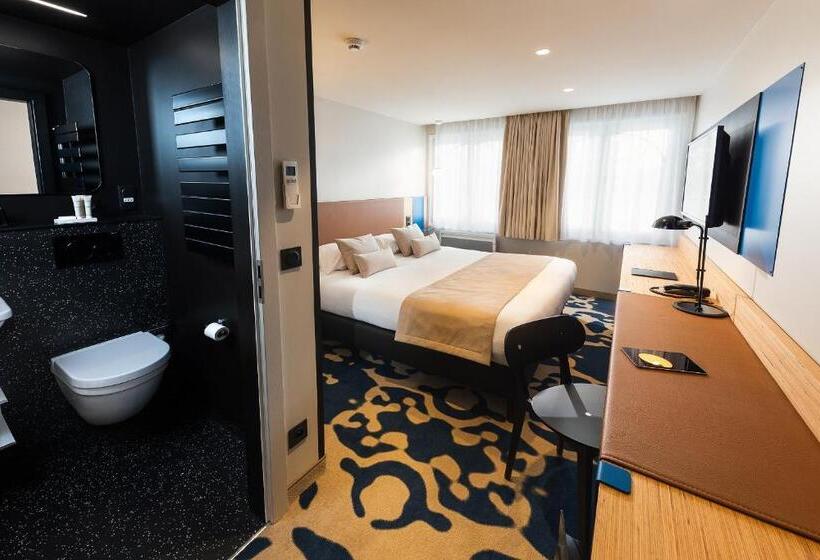 غرفة برستيج, Le Bugatti