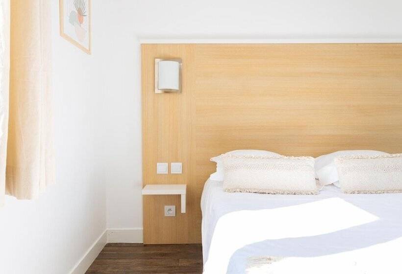 Quarto Estandar, Le Relais D'agay