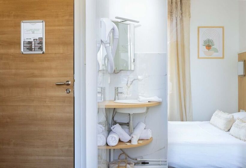 Ekonomik Oda, Le Relais D'agay