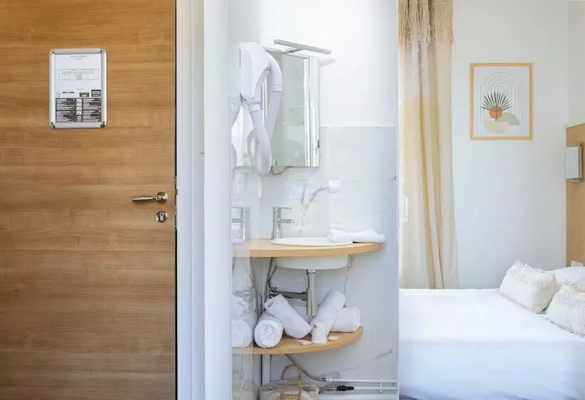Ekonomik Oda, Le Relais D'agay