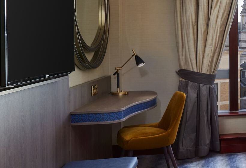 חדר סופריור, Leonardo Royal Hotel London City   Tower Of London