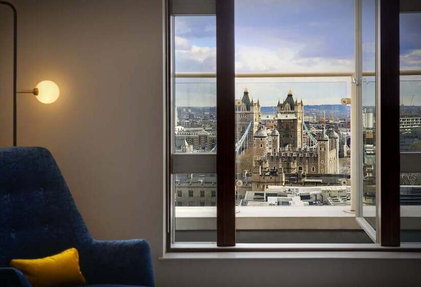 חדר אקזקיוטיב, Leonardo Royal Hotel London City   Tower Of London