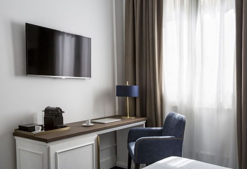 Номер Стандарт, Midmost By Majestic Hotel Group