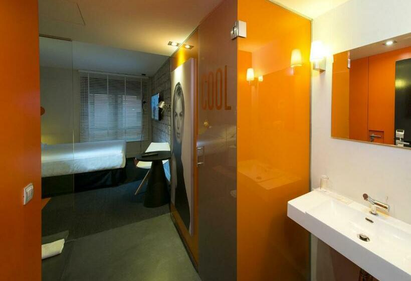 اتاق پرمیوم, Mirador De Chamartin