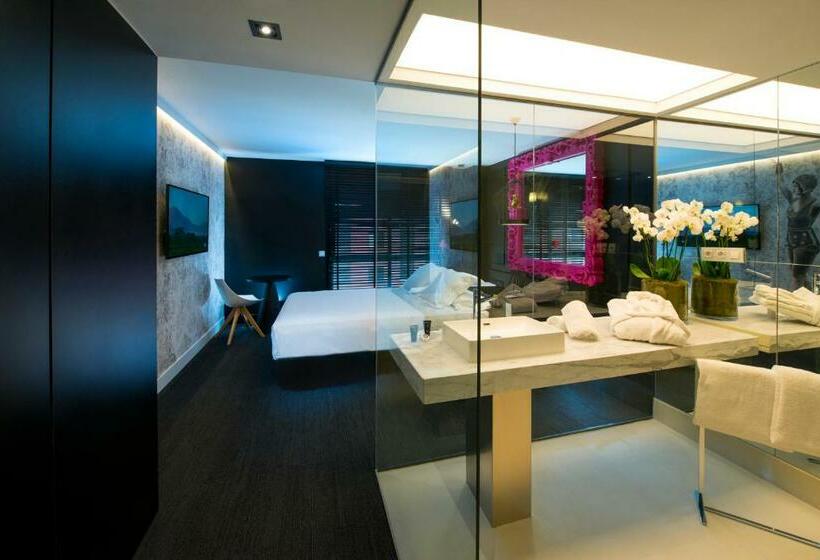 اتاق پرمیوم, Mirador De Chamartin