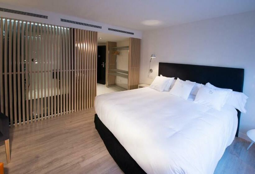 اتاق پرمیوم, Mirador De Chamartin