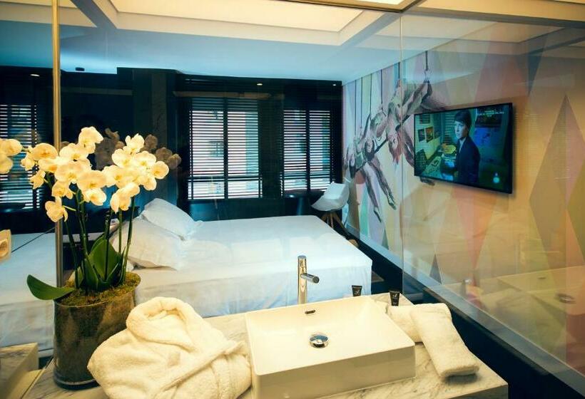 اتاق پرمیوم, Mirador De Chamartin