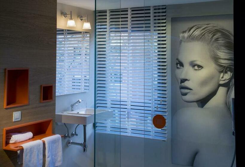 اتاق پرمیوم, Mirador De Chamartin