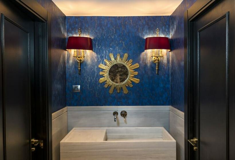 اتاق لوکس, Mirador De Chamartin