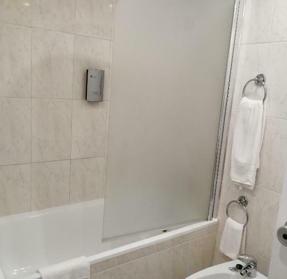 Номер Стандарт Трехместный, Monaco