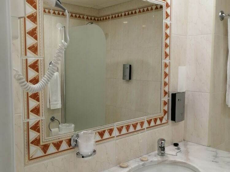 Номер Стандарт, Monaco