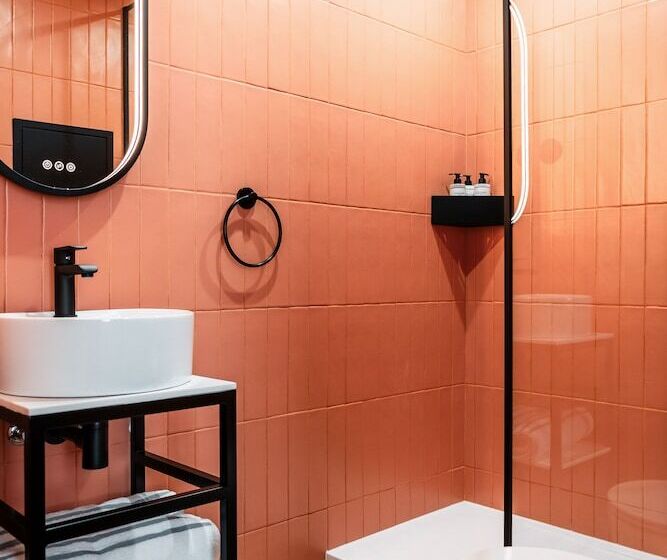 スタンダードルーム, La Dépendance