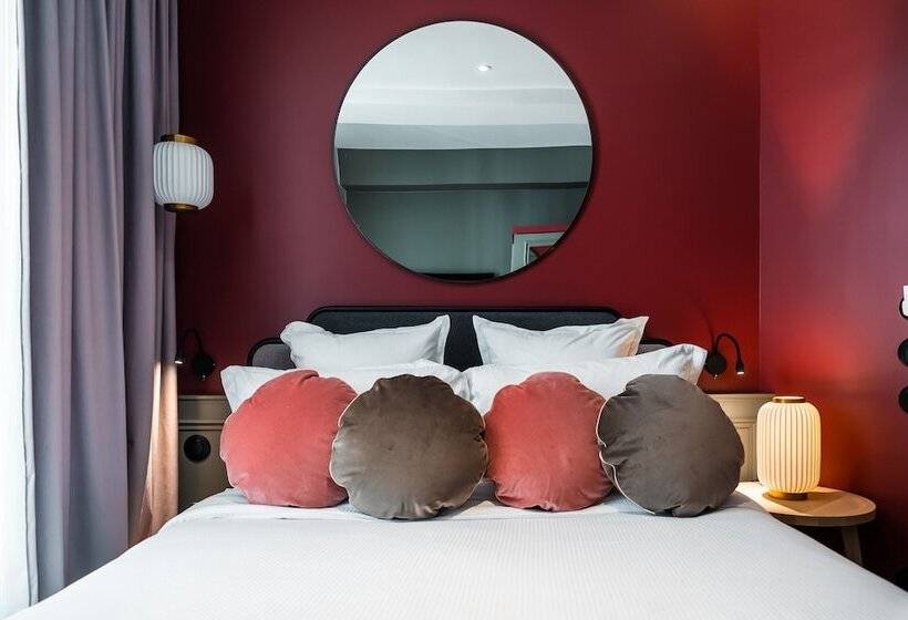 スタンダードルーム, La Dépendance