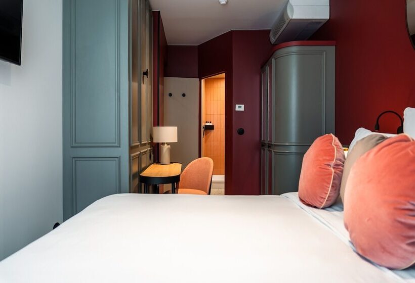 スタンダードルーム, La Dépendance