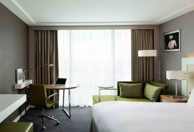 キングサイズベッドのデラックスルーム, Pullman Paris Centrebercy